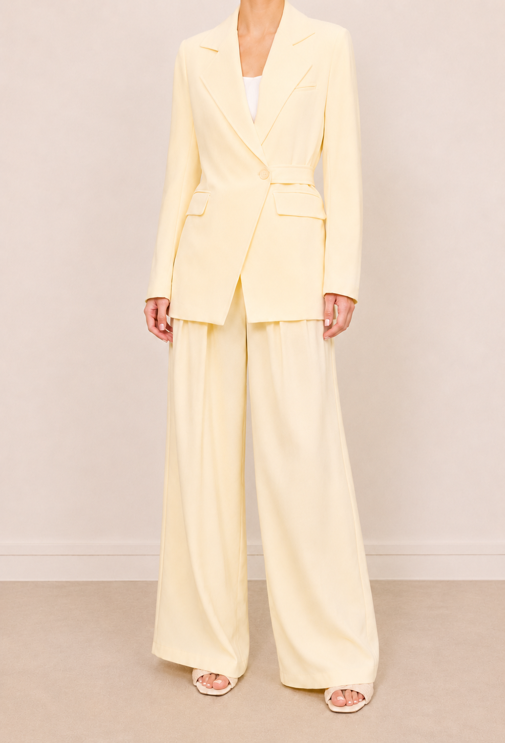 Veste Tailleur Jaune Pâle
